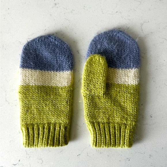 American Girl Other - Vintage 90’s American Girl Mittens